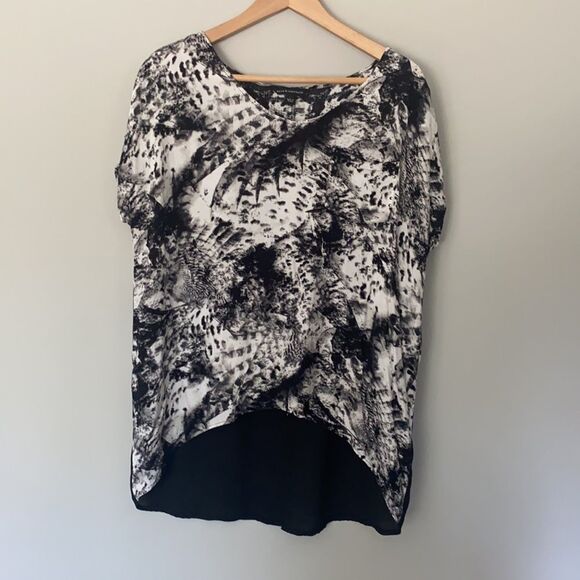 Rock & Republic Large Black & White Abstract Animal Print High Low Flowy Blouse - Picture 1 of 9